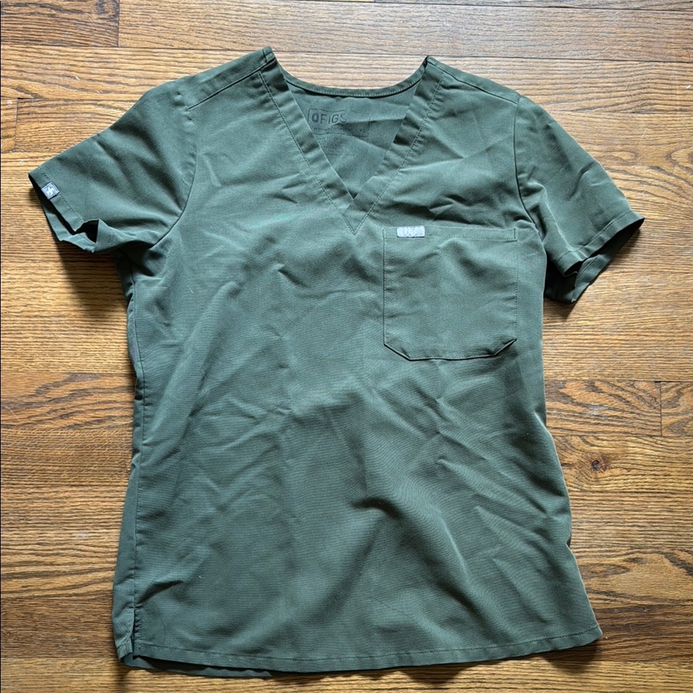 Figs Catarina One Pocket Scrub Top Moss